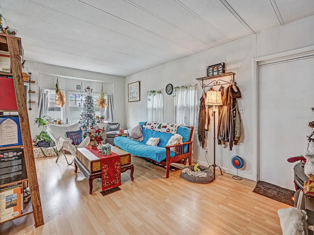 5124 Darlington Road Holiday FL 34690