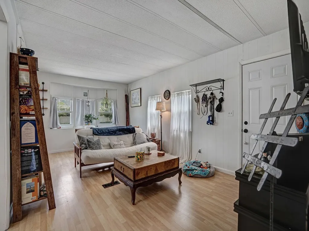 5124 Darlington Road Holiday FL 34690