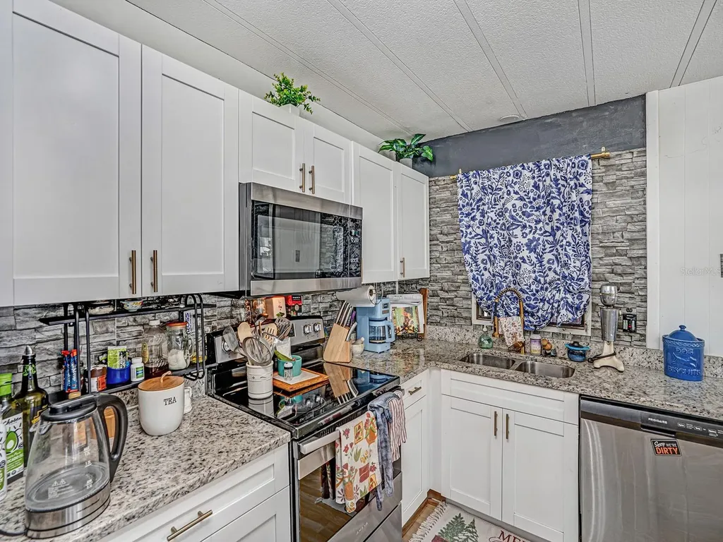 5124 Darlington Road Holiday FL 34690