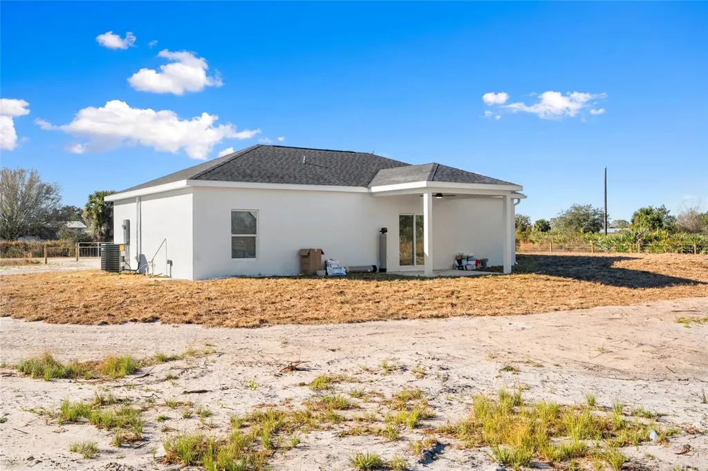 14675 NW 270th Street Okeechobee FL 34972