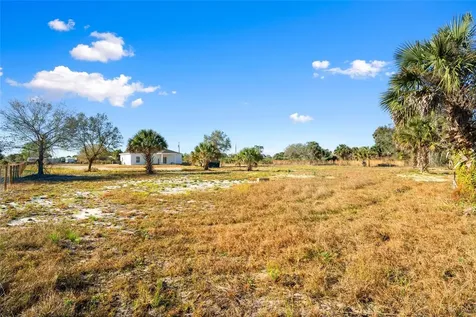 14675 NW 270th Street Okeechobee FL 34972