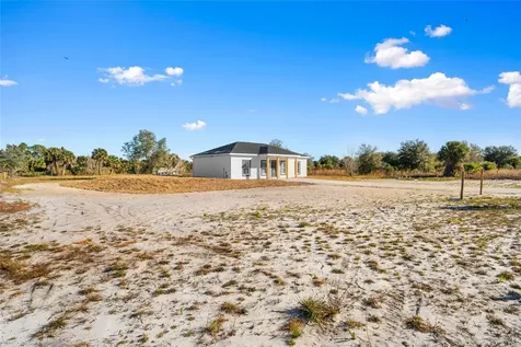 14675 NW 270th Street Okeechobee FL 34972