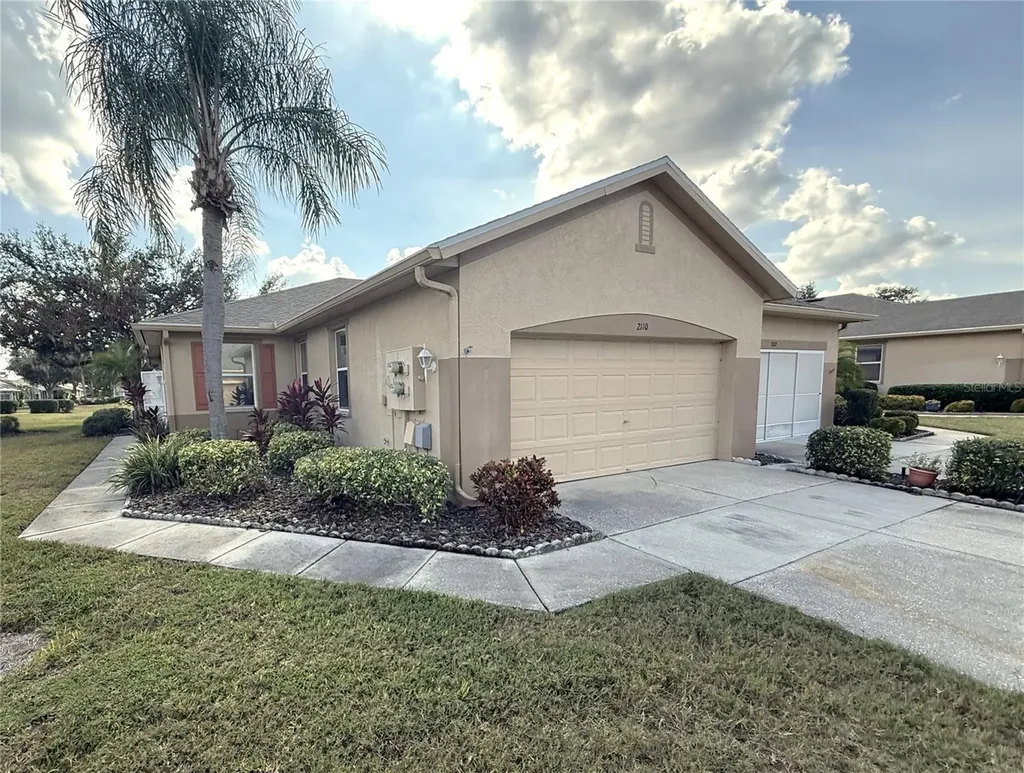 2110 Acadia Greens Drive Sun City Center FL 33573
