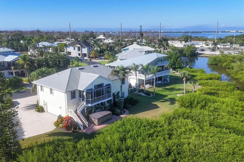 7089 Pinebay Boulevard Englewood FL 34224