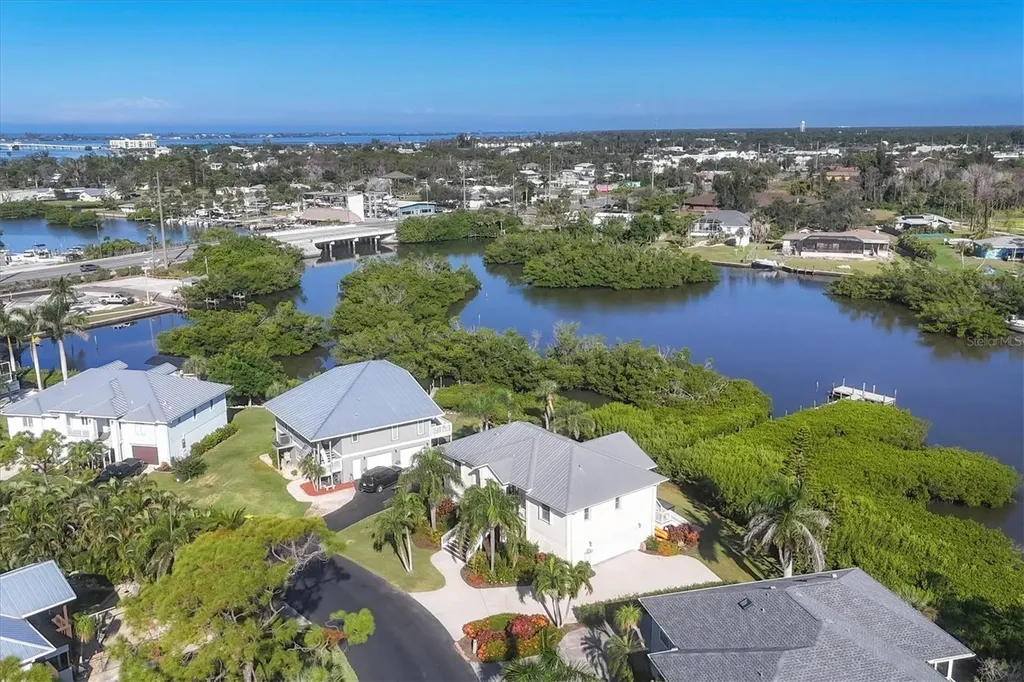 7089 Pinebay Boulevard Englewood FL 34224