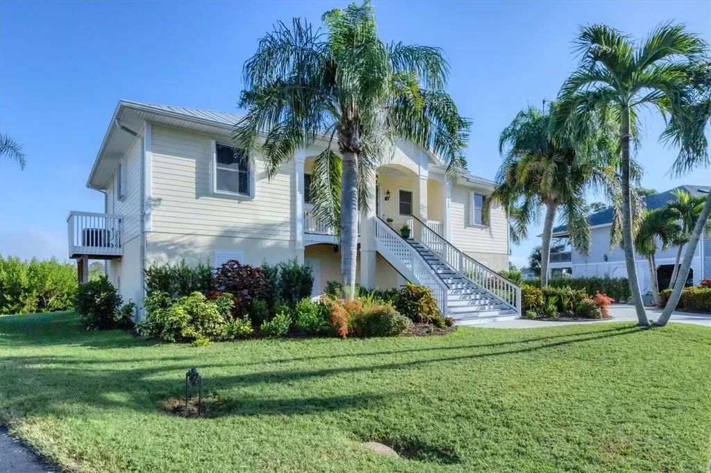 7089 Pinebay Boulevard Englewood FL 34224