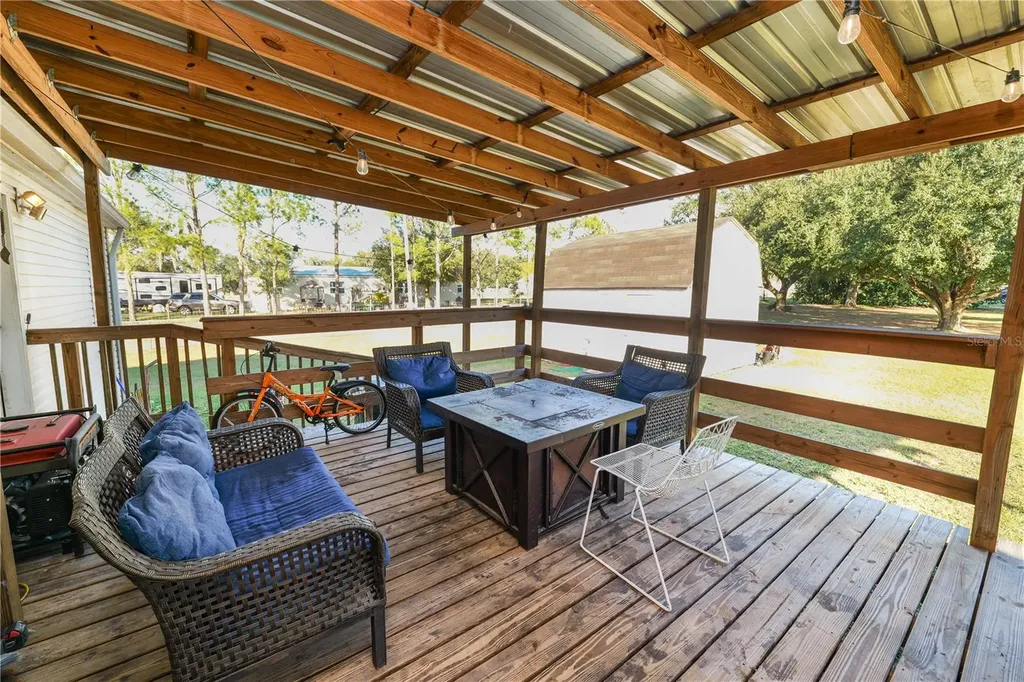 11516 Tuten Loop Lithia FL 33547