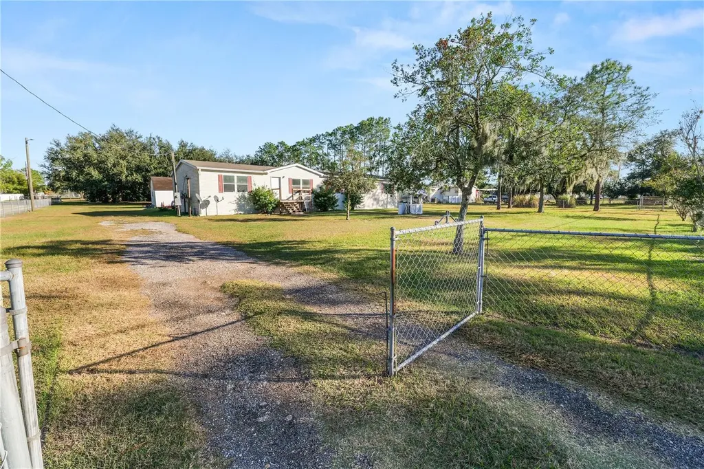 11516 Tuten Loop Lithia FL 33547