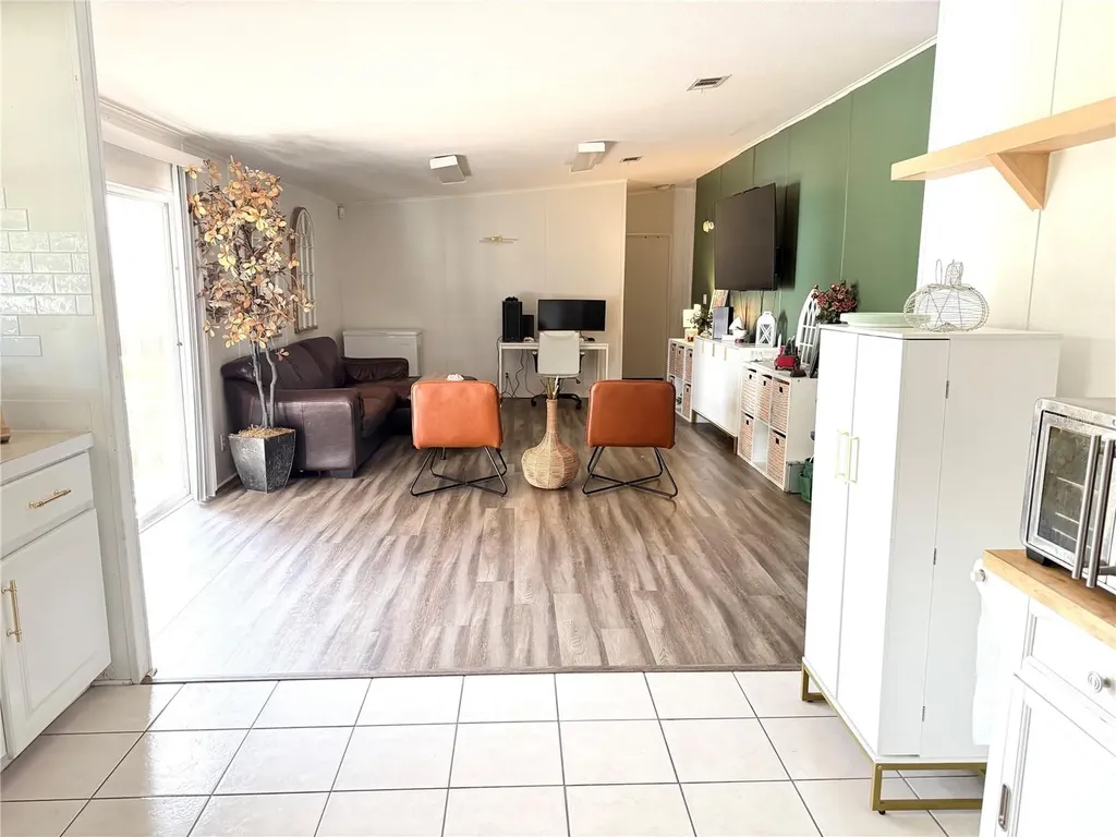 11516 Tuten Loop Lithia FL 33547