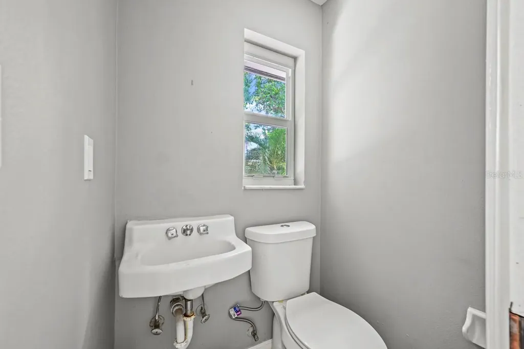 101-105 Saint Andrews Boulevard Naples FL 34113