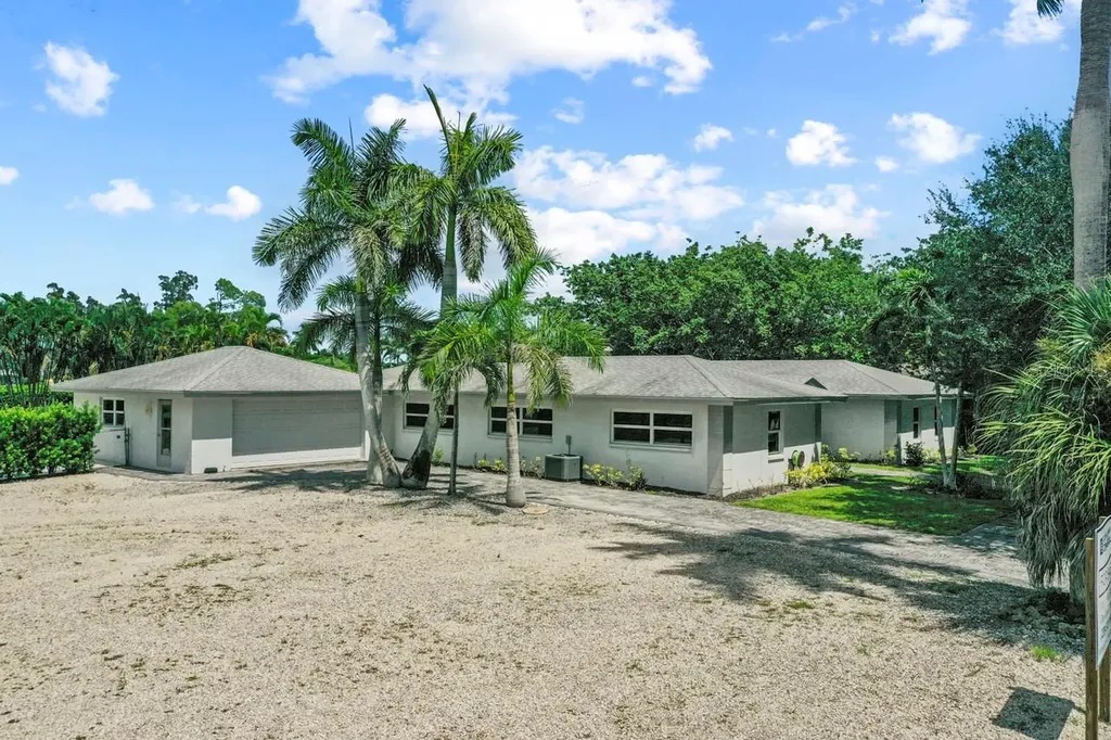 101-105 Saint Andrews Boulevard Naples FL 34113