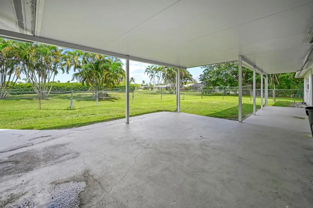 101-105 Saint Andrews Boulevard Naples FL 34113