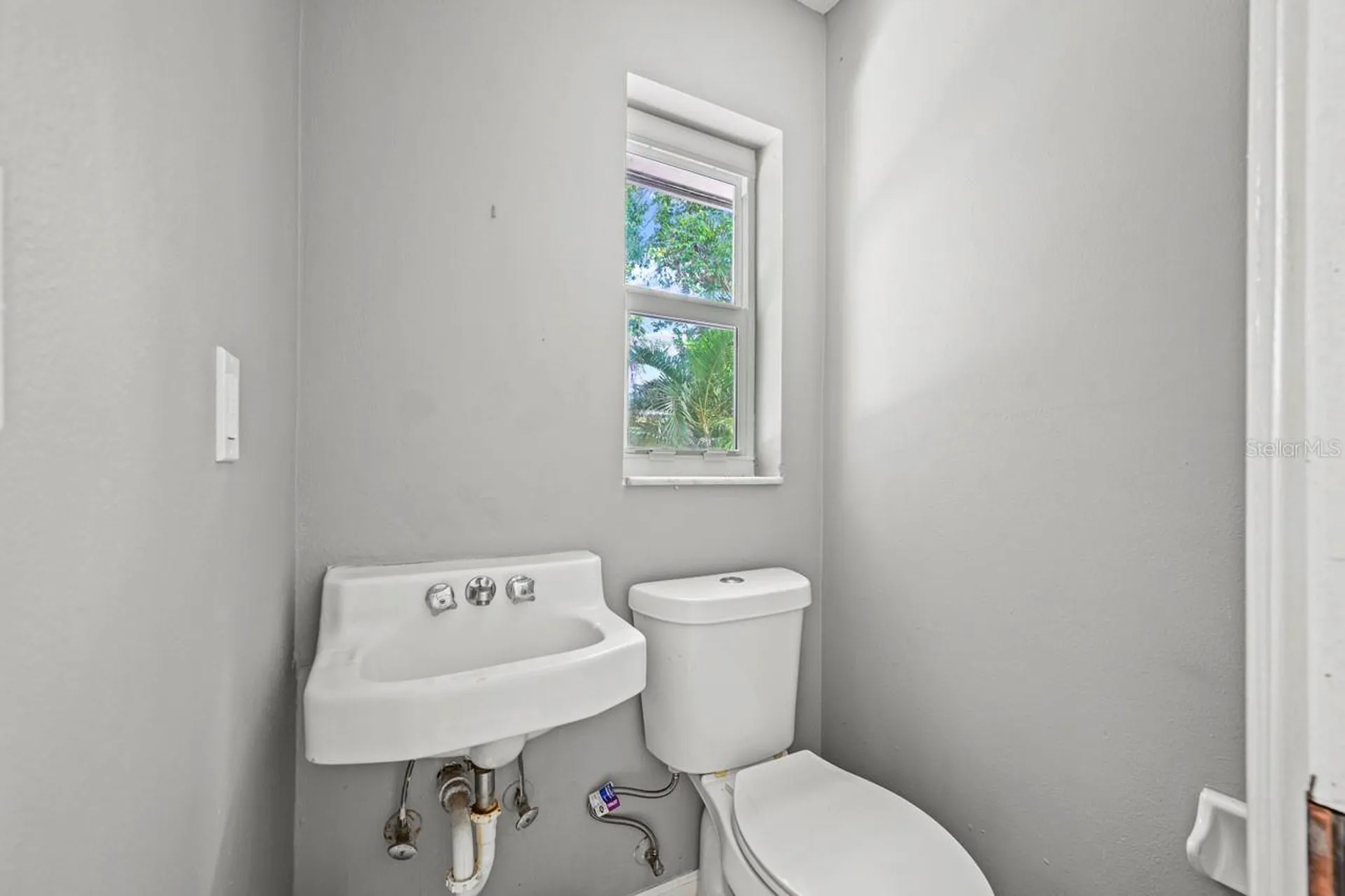 101-105 Saint Andrews Boulevard Naples FL 34113
