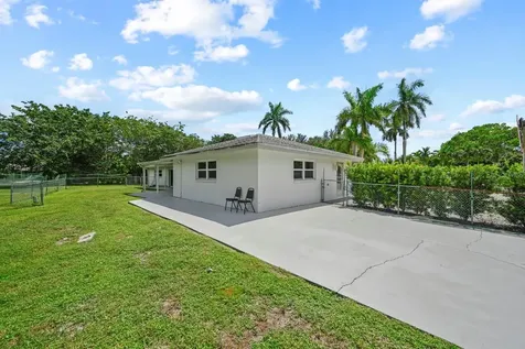 101-105 Saint Andrews Boulevard Naples FL 34113