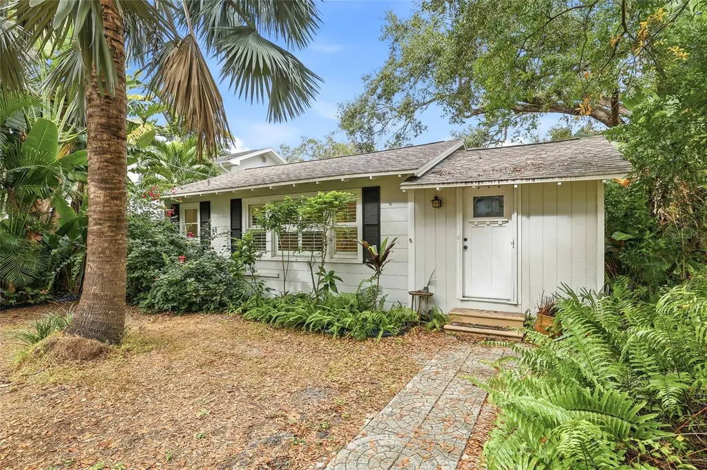 3201 W San Juan Street Tampa FL 33629