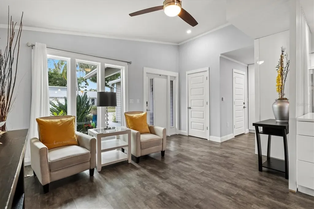 4811 Glenbrooke Drive Sarasota FL 34243