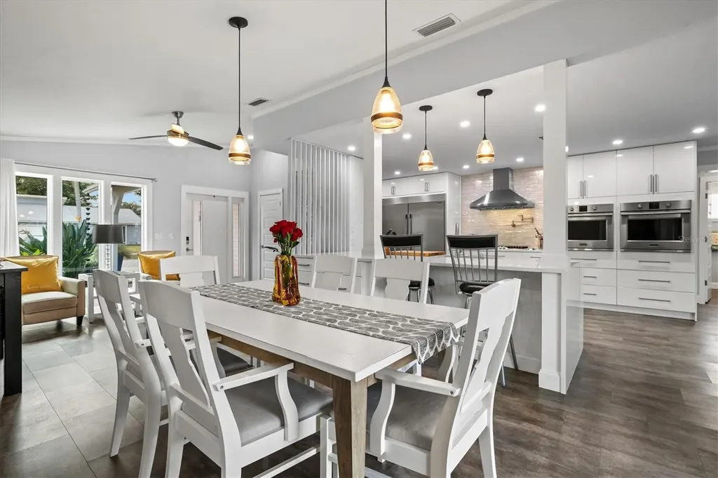 4811 Glenbrooke Drive Sarasota FL 34243