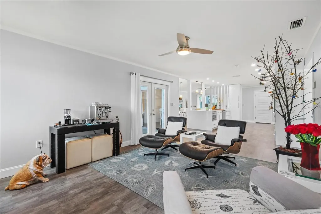 4811 Glenbrooke Drive Sarasota FL 34243