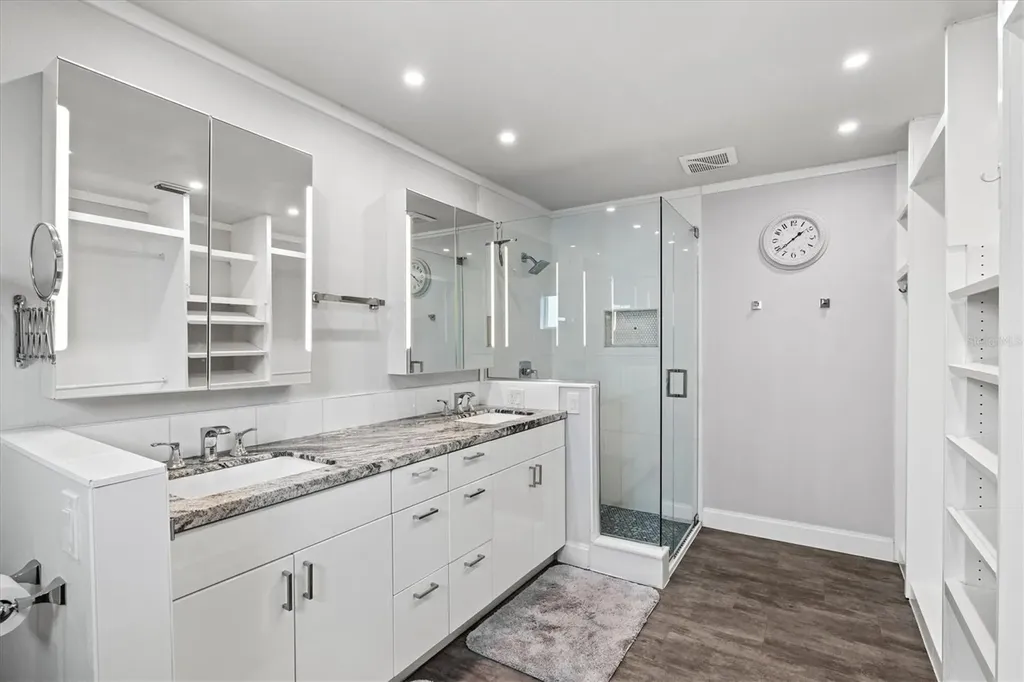 4811 Glenbrooke Drive Sarasota FL 34243