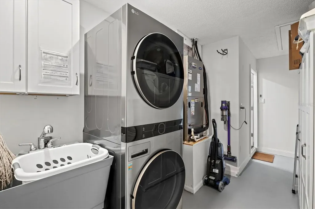 4811 Glenbrooke Drive Sarasota FL 34243