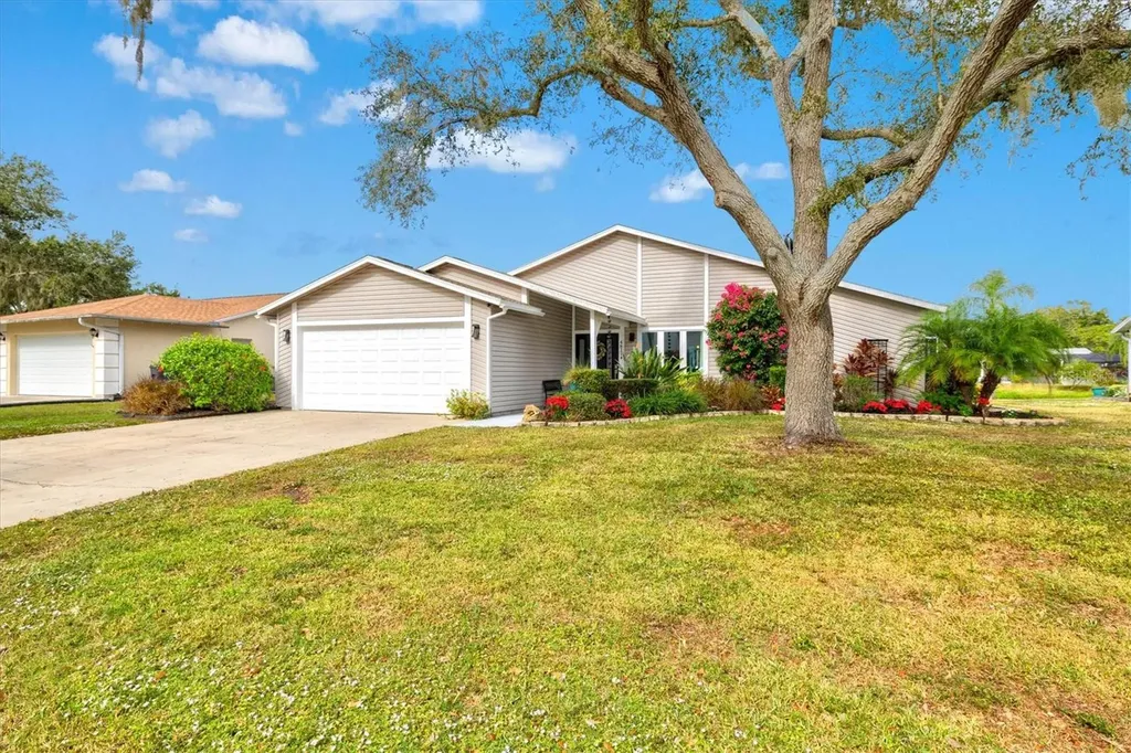 4811 Glenbrooke Drive Sarasota FL 34243