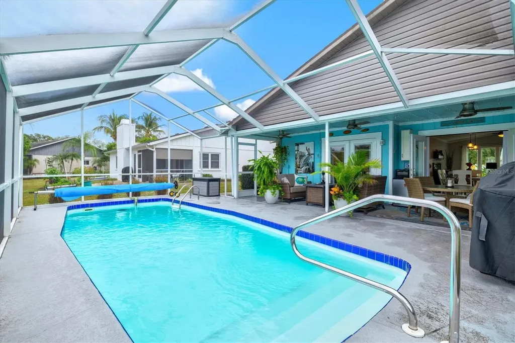 4811 Glenbrooke Drive Sarasota FL 34243