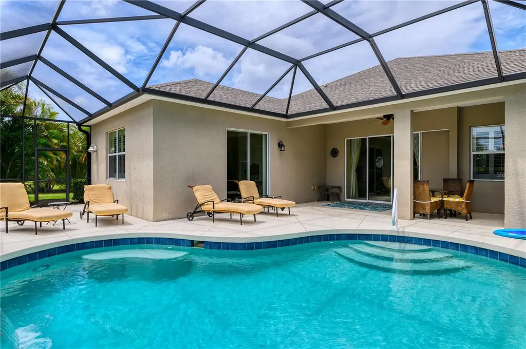 4720 Claremont Park Drive Bradenton FL 34211