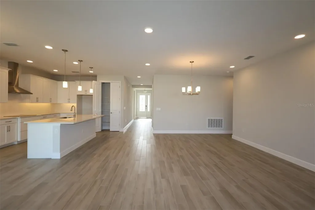 2711 Ravencliffe Terrace Oviedo FL 32765