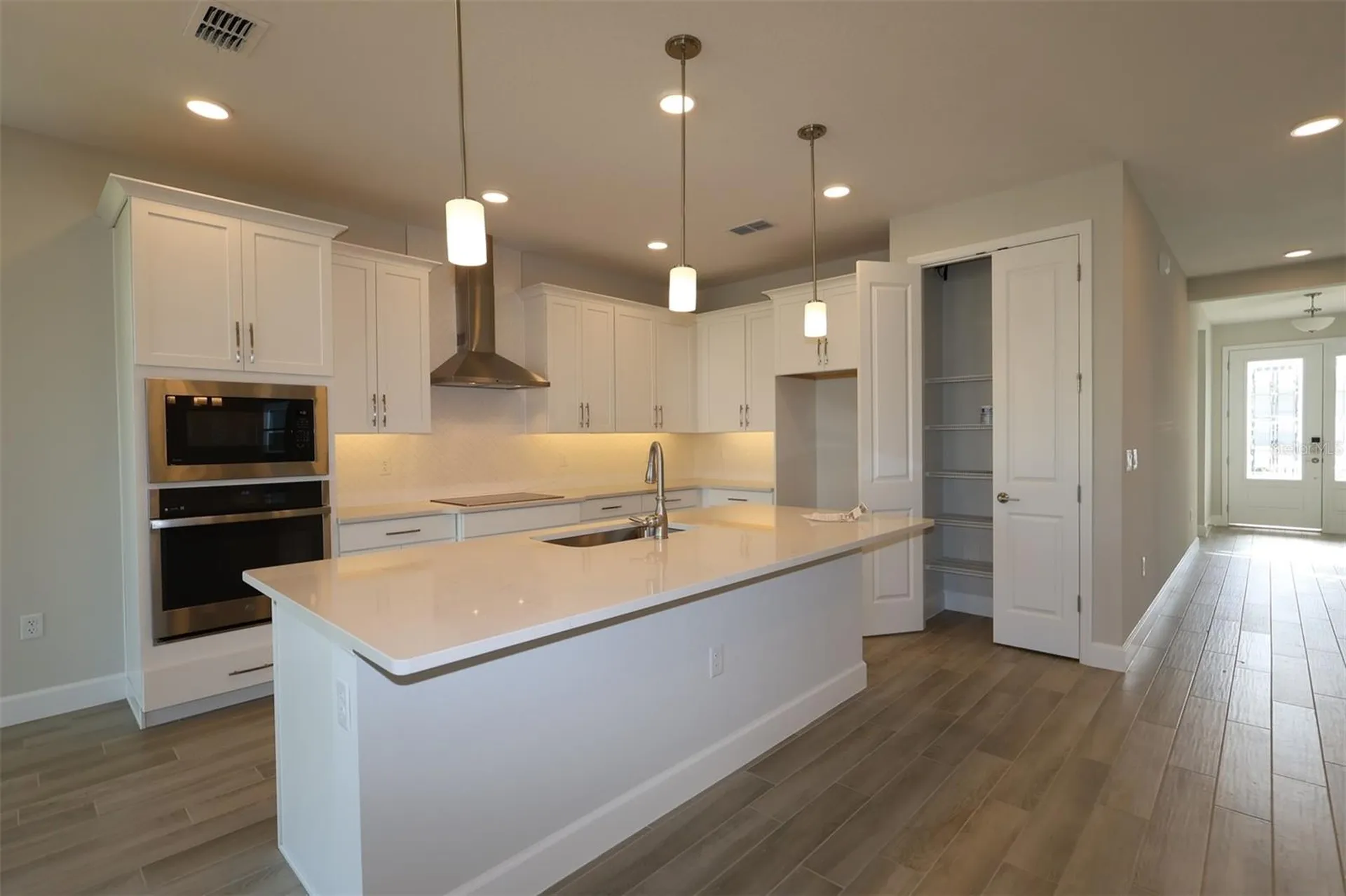 2711 Ravencliffe Terrace Oviedo FL 32765