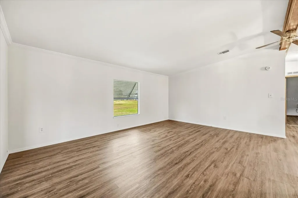 2446 Fairbluff Circle Zellwood FL 32798