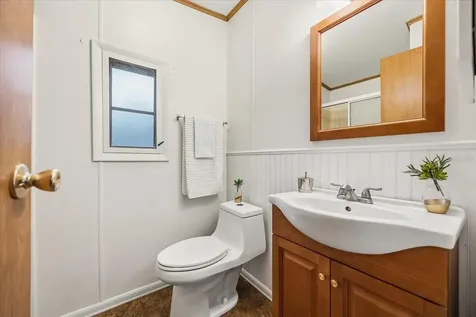 2446 Fairbluff Circle Zellwood FL 32798