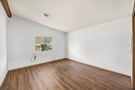 2446 Fairbluff Circle Zellwood FL 32798