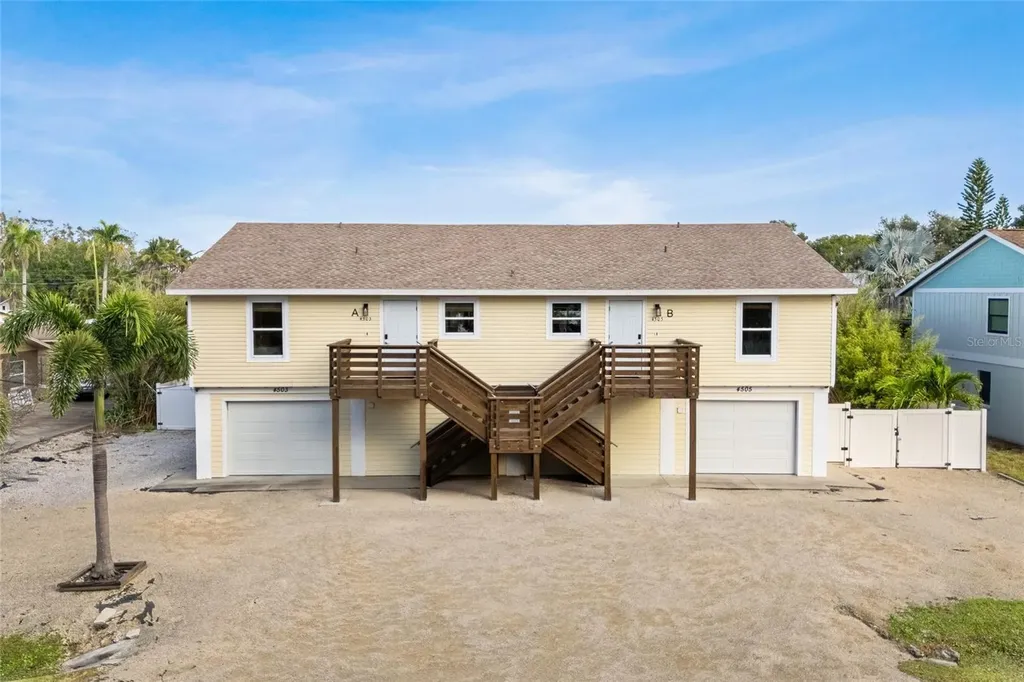 4503-4505 102nd Street W Bradenton FL 34210