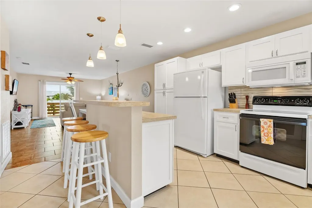 4503-4505 102nd Street W Bradenton FL 34210