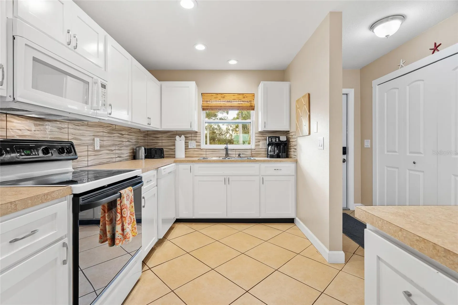 4503-4505 102nd Street W Bradenton FL 34210