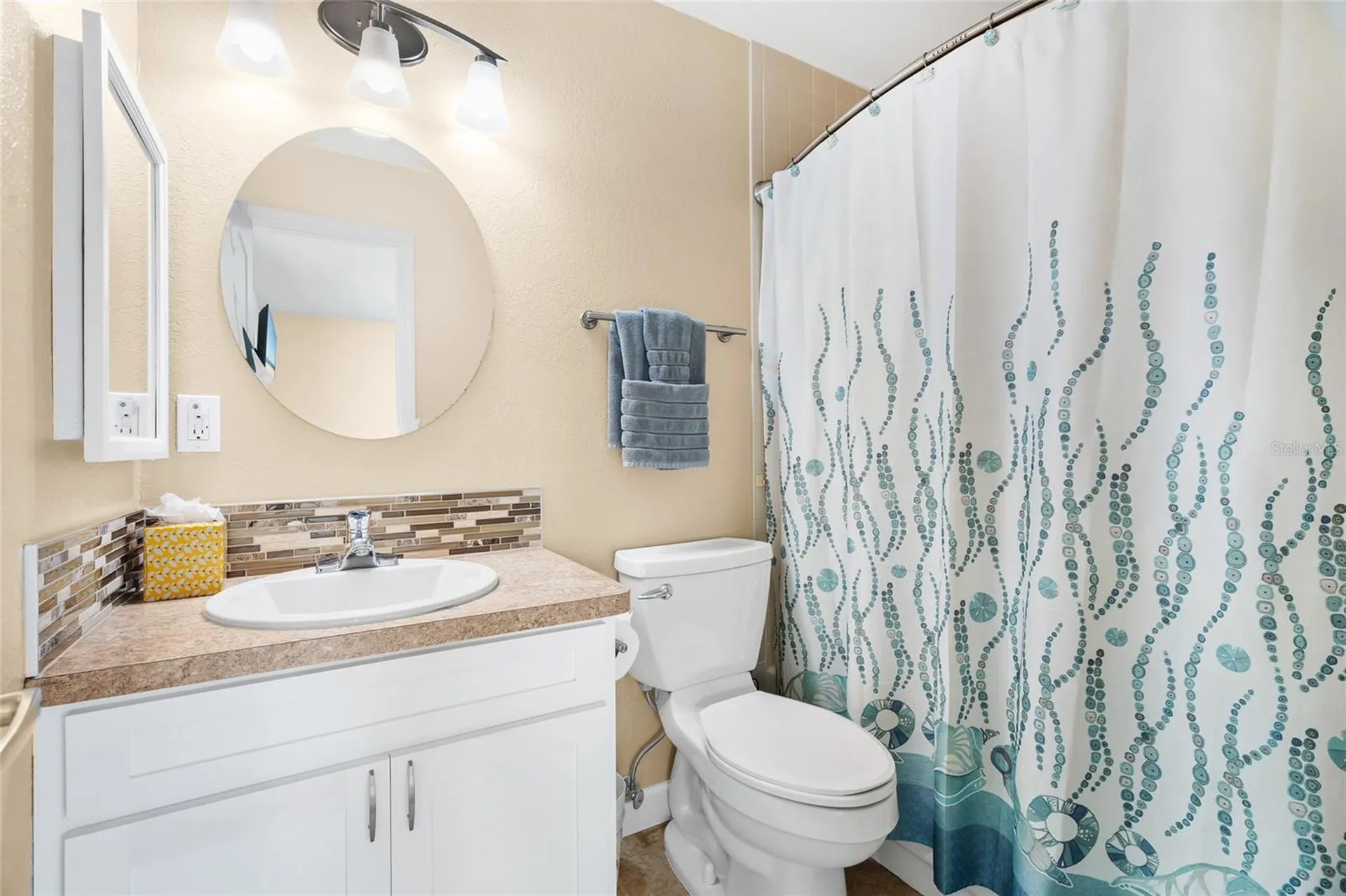 4503-4505 102nd Street W Bradenton FL 34210