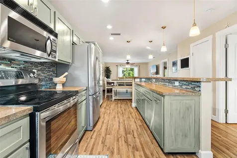 4503-4505 102nd Street W Bradenton FL 34210