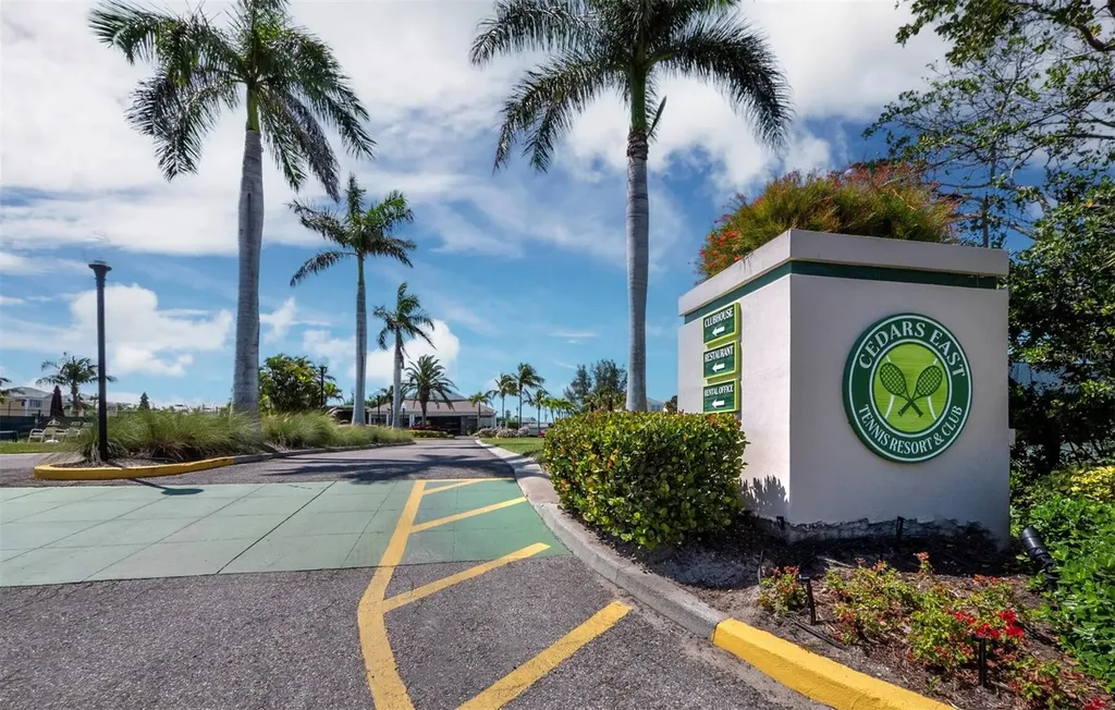 836 Evergreen Way Longboat Key FL 34228