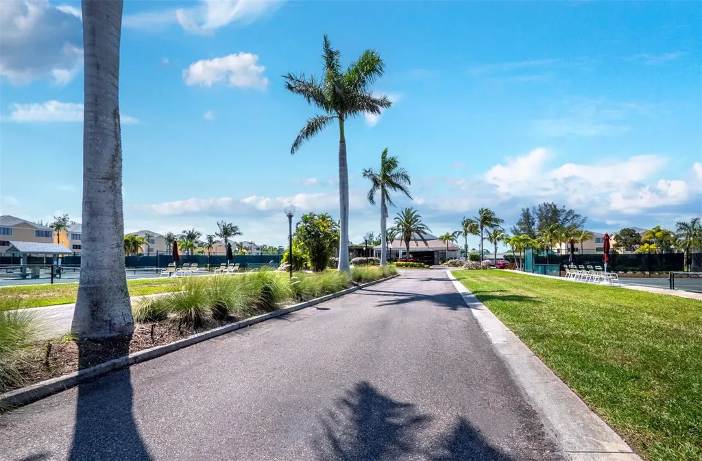 836 Evergreen Way Longboat Key FL 34228