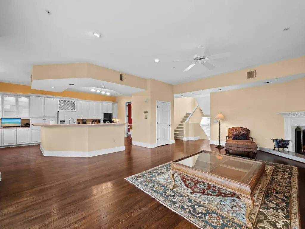 836 Evergreen Way Longboat Key FL 34228