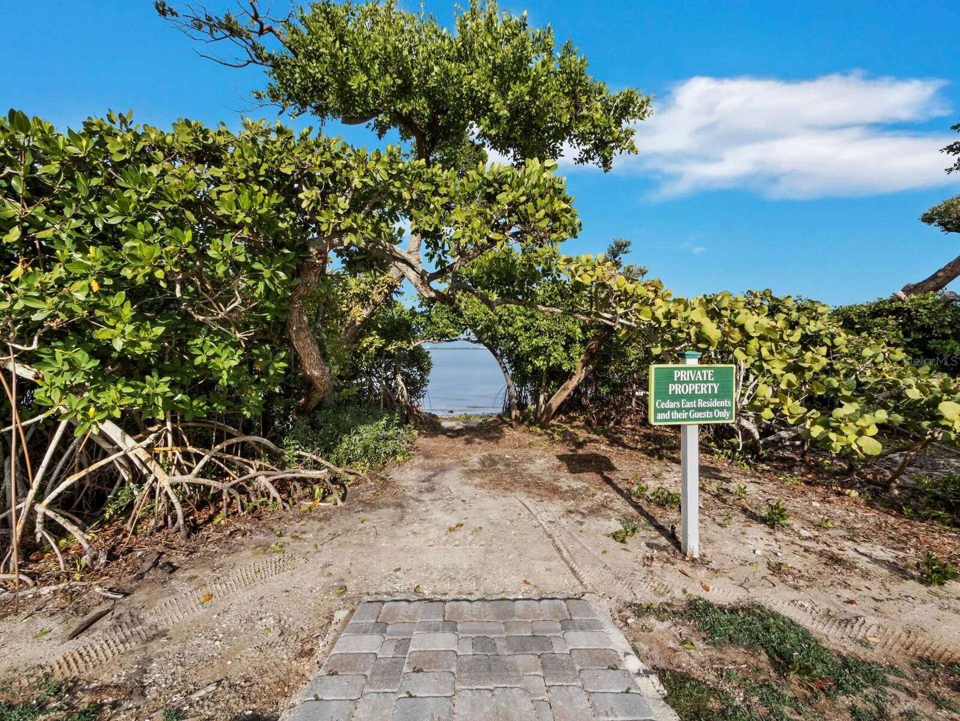 836 Evergreen Way Longboat Key FL 34228