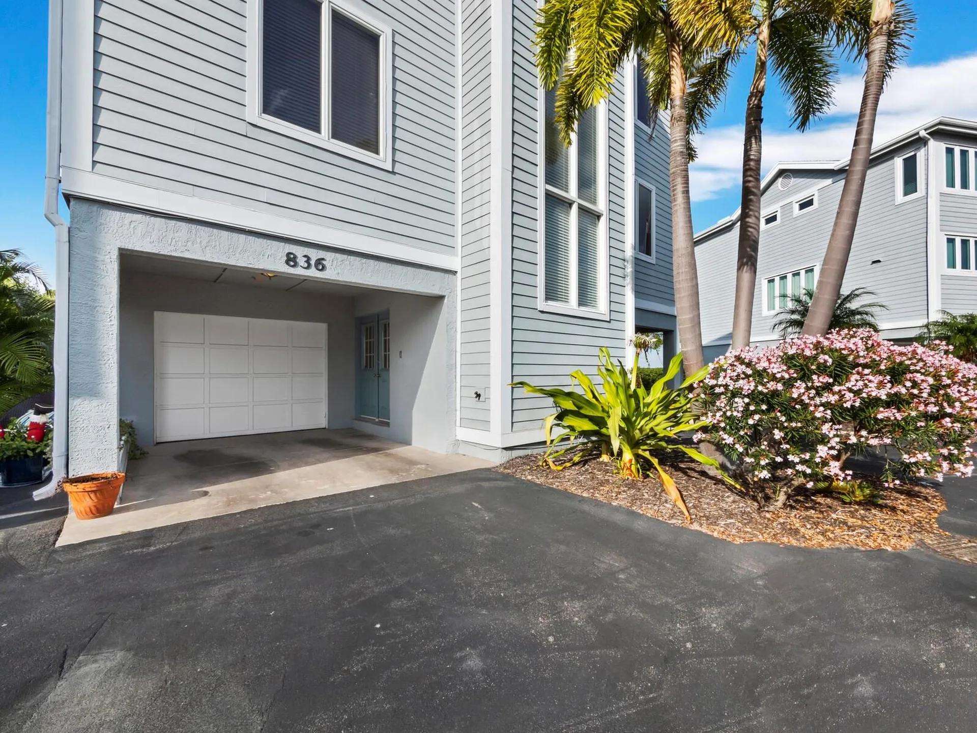 836 Evergreen Way Longboat Key FL 34228
