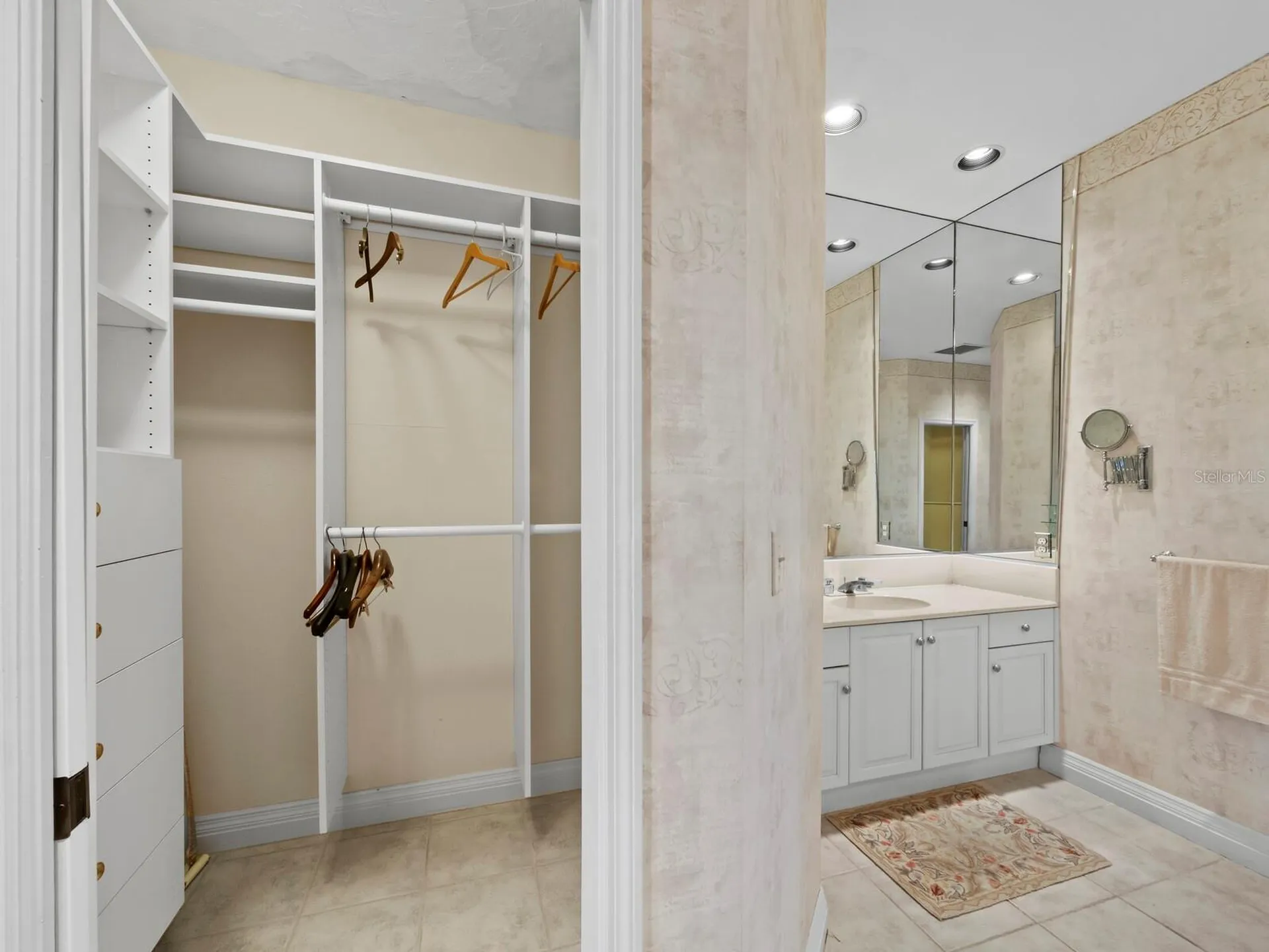 836 Evergreen Way Longboat Key FL 34228