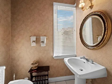 836 Evergreen Way Longboat Key FL 34228