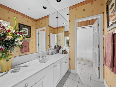 836 Evergreen Way Longboat Key FL 34228