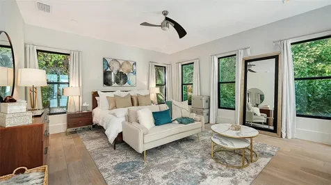 1421 N Lake Shore Drive Sarasota FL 34231