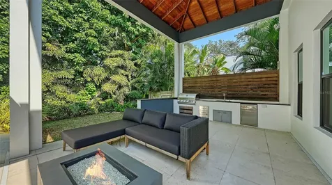 1421 N Lake Shore Drive Sarasota FL 34231