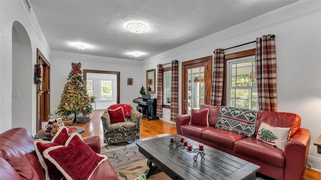 2022 Lake Miriam Drive Lakeland FL 33813