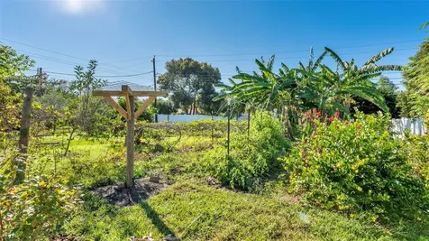 2022 Lake Miriam Drive Lakeland FL 33813