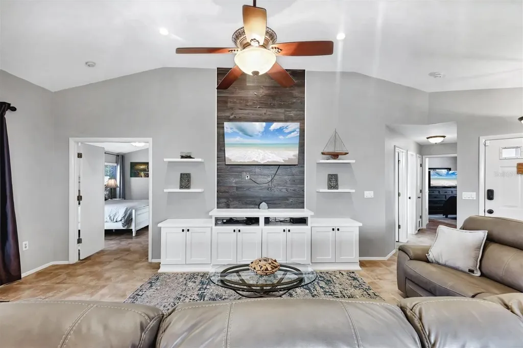 1003 45th Street E Bradenton FL 34208